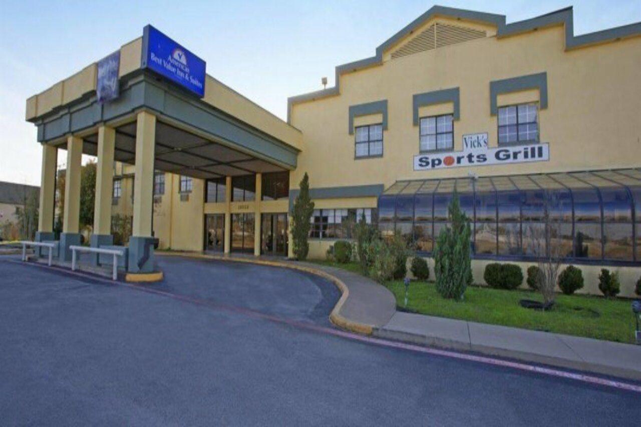 Americas Best Value Inn And Suites North فارمرز برانش المظهر الخارجي الصورة