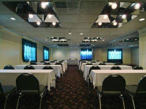 Americas Best Value Inn And Suites North فارمرز برانش المظهر الخارجي الصورة