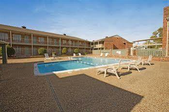 Americas Best Value Inn And Suites North فارمرز برانش المظهر الخارجي الصورة