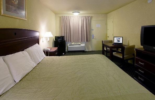 Americas Best Value Inn And Suites North فارمرز برانش المظهر الخارجي الصورة