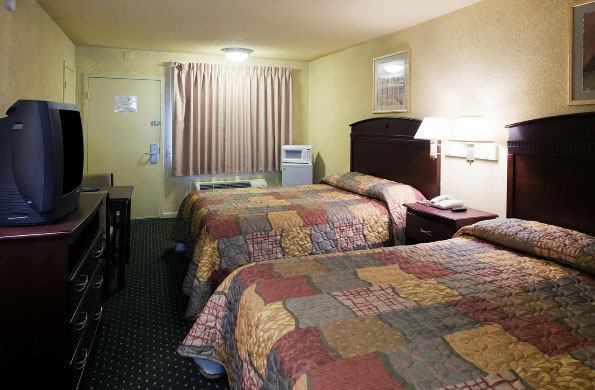 Americas Best Value Inn And Suites North فارمرز برانش المظهر الخارجي الصورة