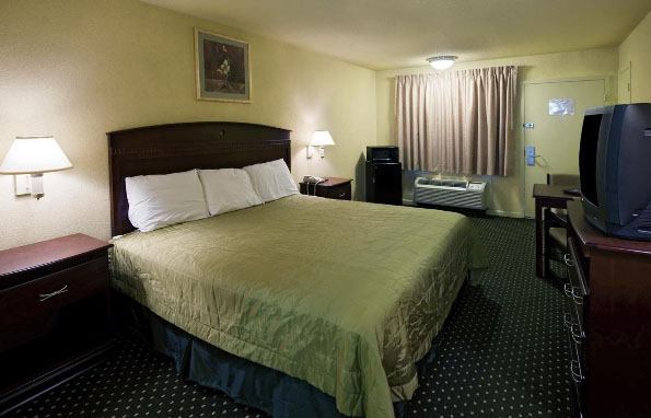 Americas Best Value Inn And Suites North فارمرز برانش المظهر الخارجي الصورة